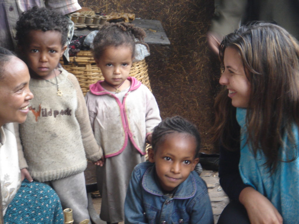 dana eitches with children